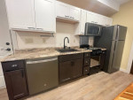 FULLY RENOVATED DOWNTOWN 1 BEDROOM APT., GREAT LOCATION