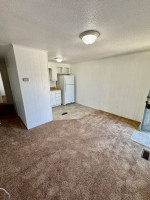 1 Bedroom Apartment at Azalea Gardens!