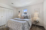 2 bedroom w/ 2 car garage at Royal Court
