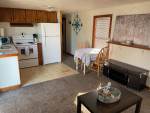 1 Bedroom / 1 Bathroom / Full Kitchen