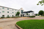 Free Premium Cable TV, Elevator Access, Studio/1B