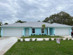 2- car garage border of Ft. Myers - Cape Coral near park boat launch