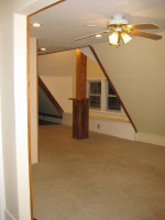 1 Bdrm 3rd flr Dishwasher, Central Air, Offstr Pkg, laundry