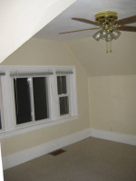 1 Bdrm 3rd flr Dishwasher, Central Air, Offstr Pkg, laundry