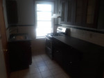 Small 2bdrm, AC,stainless,lighting, March 1st,parking,laundry