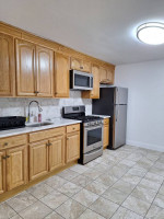 LARGE 1 BEDROOM APARTMENT BROADWAY @ 37 STREET