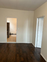 *BRAND NEW 1BR+LAUNDRY*ASTORIA*6 BLK N DITMARS!QUEEN BR!QUEEN LR!EIK!