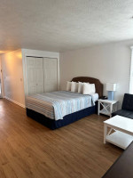 Junior Suite Full Kitchen Apply Now!!!