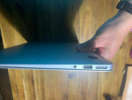 MacBook Air 13"  2015 i5 4gb RAM 128GB SSD