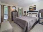 Great location near public transportation! East Perimeter Pointe Apartments