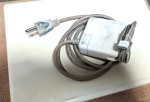 White Apple Macbook circa '06-'08 - for parts; doesn't start