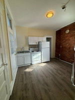 *** Roommate in a Three Bedrooms Apartment ***