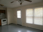 LOOK ! 3BD 1.5 BATH TOWNHOUSE