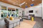 Plenty of space and amazing views from this 862 sq ft 1 bed/1 bath!