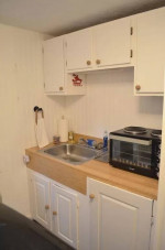 ENJOY EVERYTHING CLEAN ~ STUDIO 1 BATH APT + NEARBY HIGHWAY@@