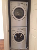 PET FRIENDLY 2 BEDROOM AVAILABLE NOW!