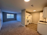 2 Bedroom 2 Bathroom Garden Apartment!!