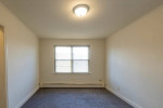 Wall-to-Wall Carpeting, Pet Friendly, 1bd 1ba