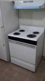 2 Bedroom Apt 1st Floor Heat & hot Water Included