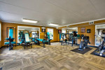 Work w/Low Credit/ 1 or 2 Bedrooms /Large screened lanais