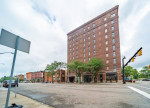 1/bd 1/ba, Fully Applianced Kitchens, Controlled Access
