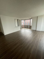 Wonderful 1 bed with doorman and heated outdoor pool