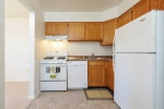 CHARMING CATONSVILLE LOCATION!! 1 BEDROOM ON SPECIAL NOW!!!!