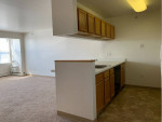 Spacious 1 Bedroom available in Apr ! Pay only electric! Free parking!