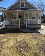 Charming older home minutes to beaches