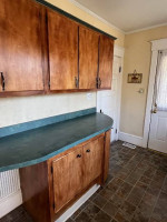 Charming older home minutes to beaches