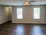 1BD 1BA, In Yorktown, On-site laundry facilities