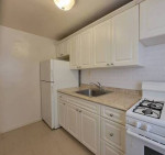Great 2 Bedroom, 1.5 Bath APT for Rent