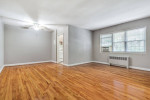 Studio in prime Alexandria neighborhood