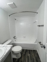 1 BEDROOM 1 BATH - SPACIOUS FLOOR PLAN - WONT LAST LONG!