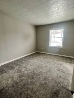 1 BEDROOM 1 BATH - SPACIOUS FLOOR PLAN - WONT LAST LONG!