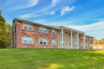 Commuter Friendly Location!