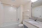 892 Sq Ft, 2 Bed/1 Bath apt ready to show! Lenox Club