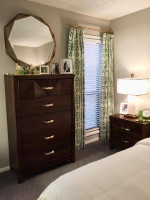 A picture is worth a thousand words! Check this 1 bed 1 bath out!