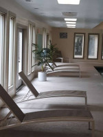 Fantastic location! A spacious 555 sq ft 1 bed is waiting for you!