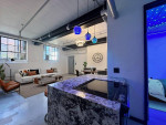 2bdrm Loft,W&D,granite,stainless, location,pet friendly,Apl 1st