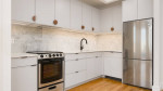 Large 1 bed in New Dev/Gym/balcony/No fee/Roof/Elevatorš„