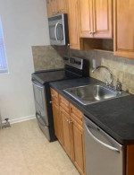 One Bedroom Apartment Available NOW!