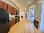 Charming 1BR Apartment - W/D in Unit, & Prime Location!!