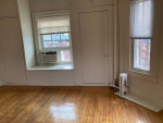 Upper Floor 1 Bedroom in Mount Vernon Mid-Town! *Free Rent Specials*