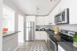 ~ Newly Renovated Luxurious 2bed Apartment! GBS down the street ~!