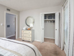 Newly remodeled 1 BR / 1 BA unit with new appliances!