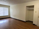 A picture is worth a thousand words! Check this 3 bed 1 bath out!