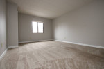 Wellington Square one bedroom 🏡👀Available NOW!