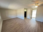 Private Back Yard, Laundry Facilities, Internet Access: High-Speed