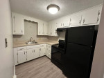 Private Back Yard, Laundry Facilities, Internet Access: High-Speed